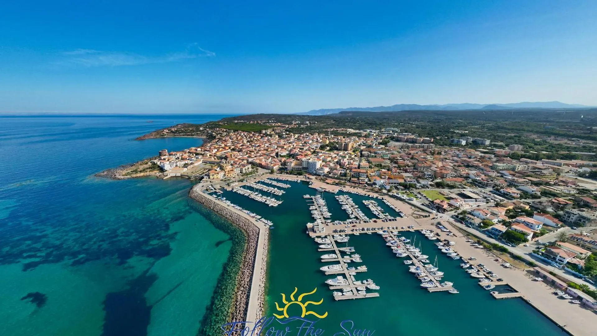 Followthesun- Camera Fronte Mare Portoscuso Italy