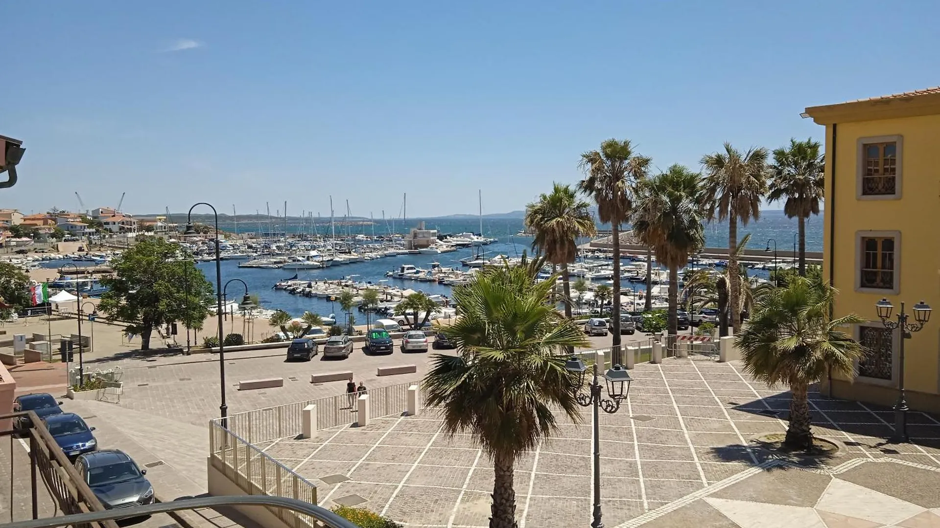 Followthesun- Camera Fronte Mare Portoscuso